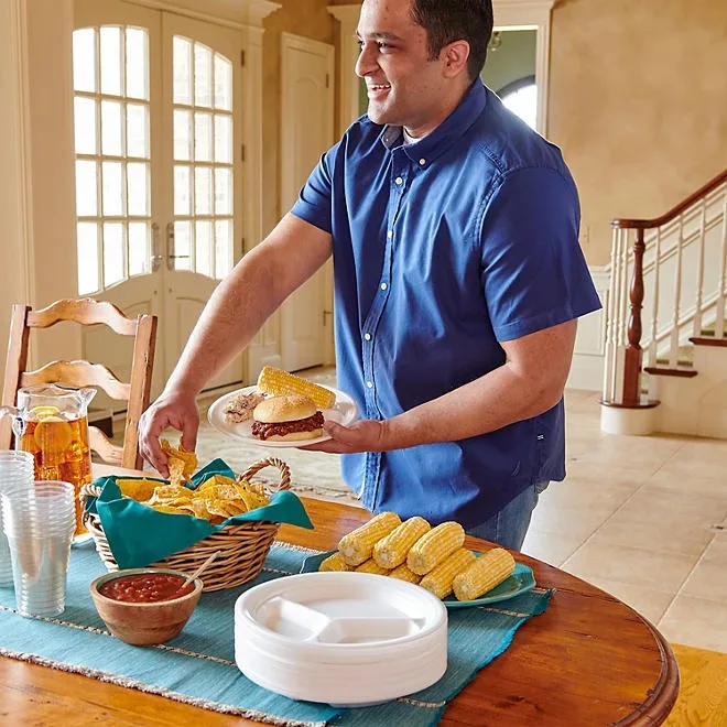 Hefty Supreme 3-Compartment Foam Plates, 10 1/4", 200 ct. 5